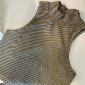 Croped Halter Top